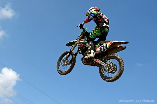 Nils Neumller weit oben (MX2 Jugend)